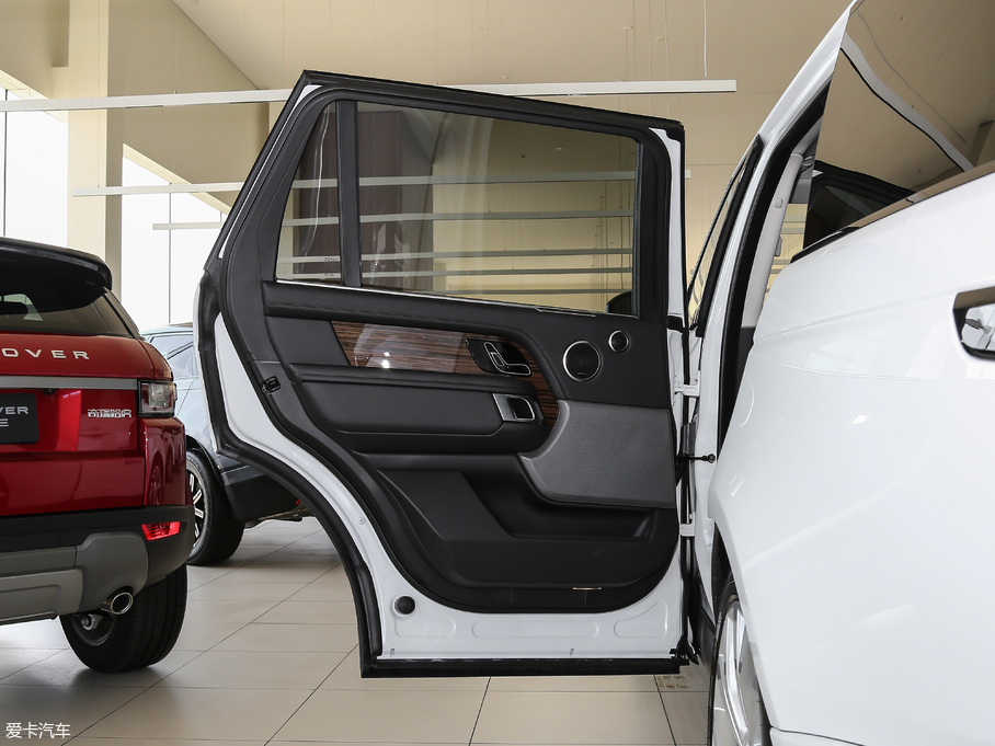 2018 3.0 V6 SC Vogue SE L