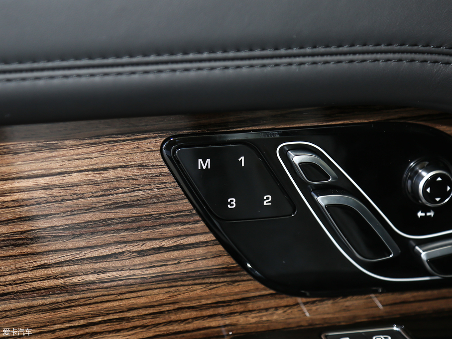 2018 3.0 V6 SC Vogue SE L