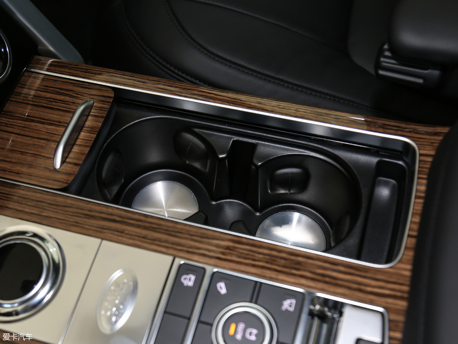 2018 3.0 V6 SC Vogue SE L