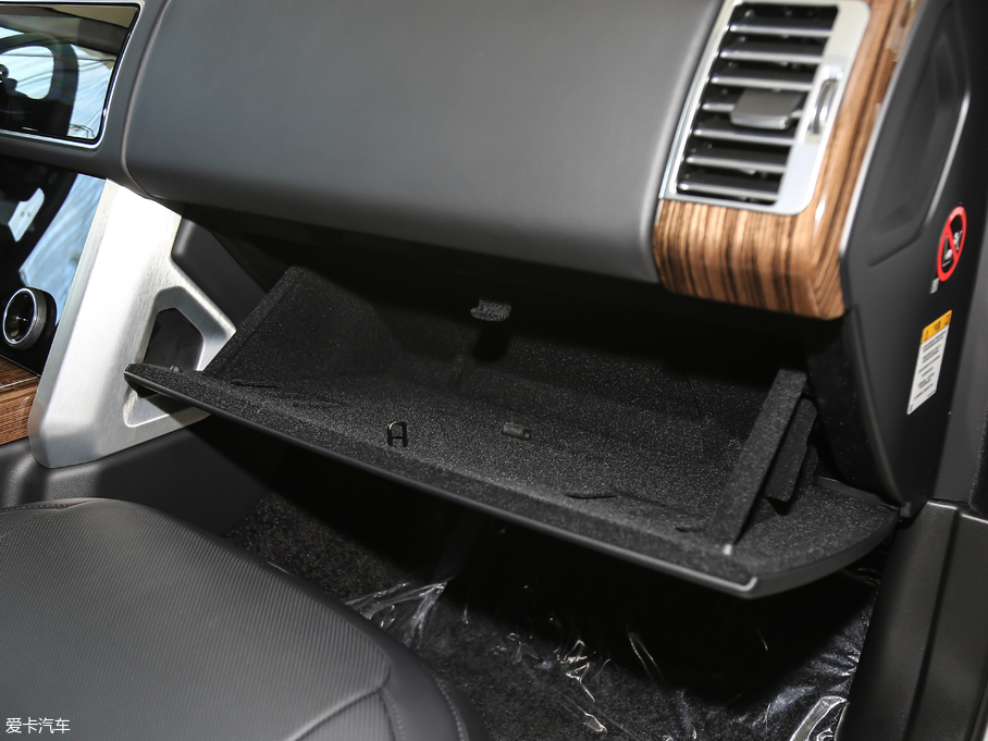 2018 3.0 V6 SC Vogue SE (chung)L