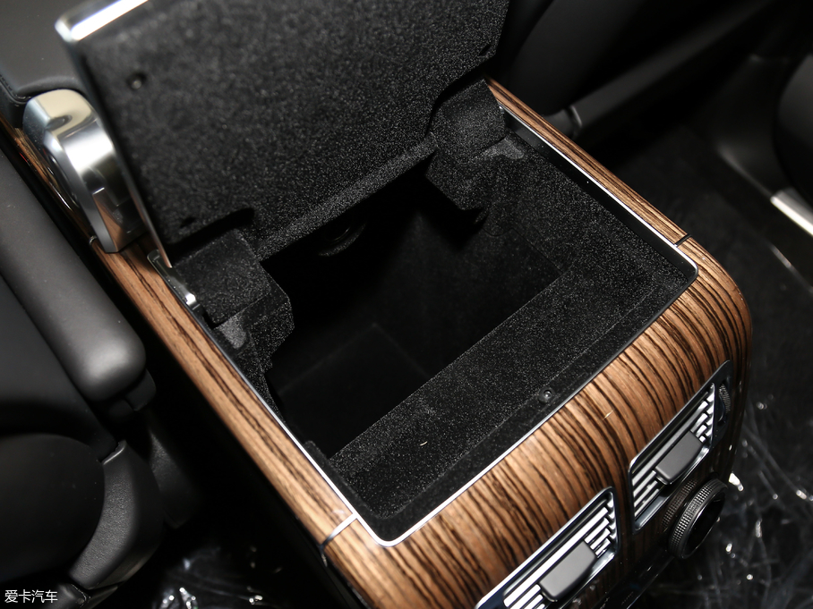 2018 3.0 V6 SC Vogue SE L