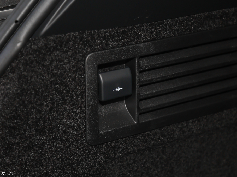 2018 3.0 V6 SC Vogue SE (chung)L