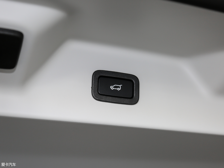 2018 3.0 V6 SC Vogue SE (chung)L