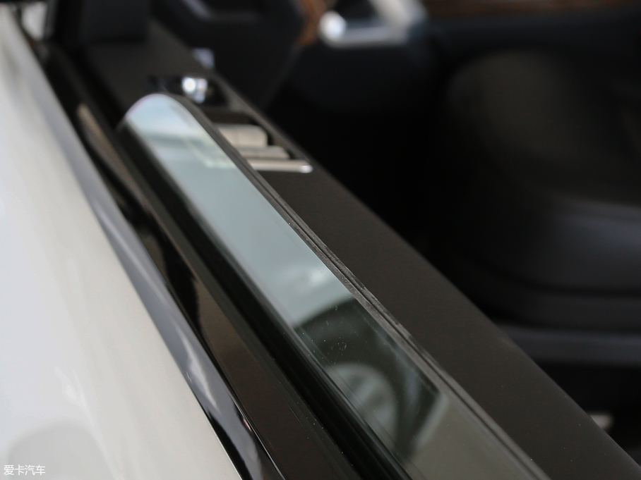 2018 3.0 V6 SC Vogue SE L