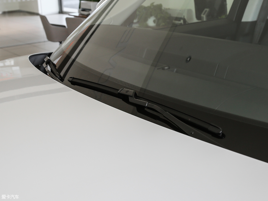 2018 3.0 V6 SC Vogue SE (chung)L