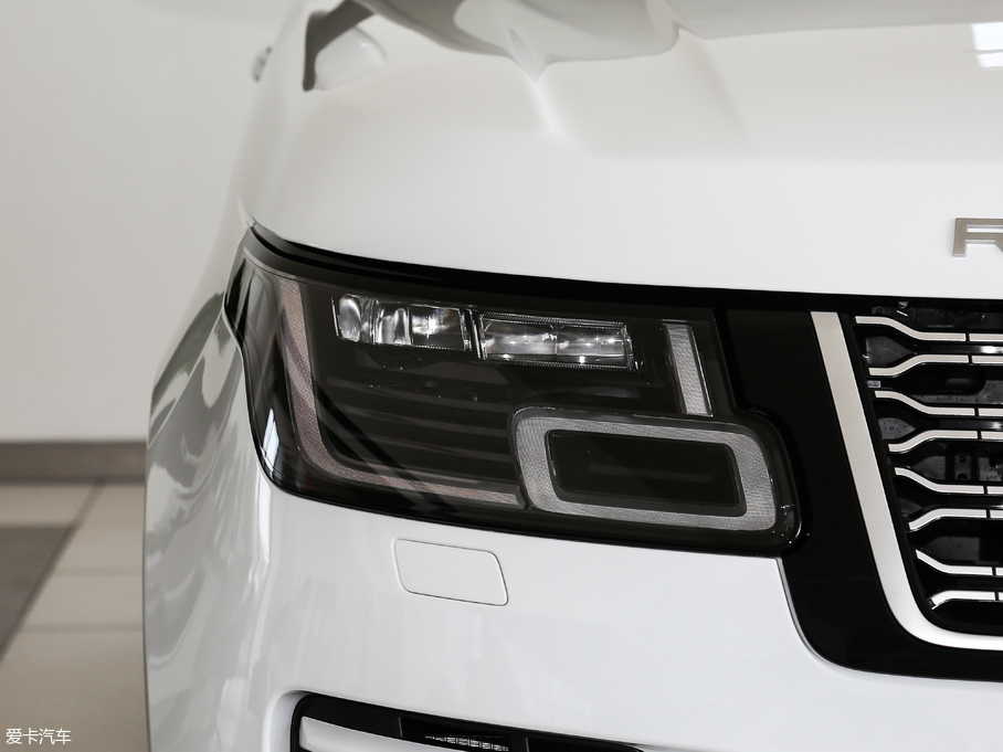 2018 3.0 V6 SC Vogue SE L