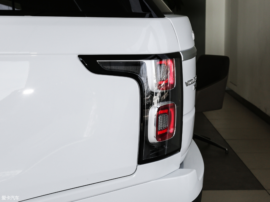 2018 3.0 V6 SC Vogue SE L