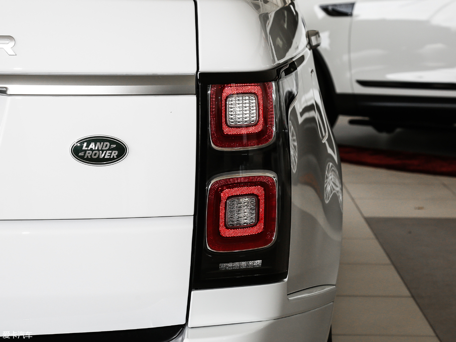 2018 3.0 V6 SC Vogue SE L