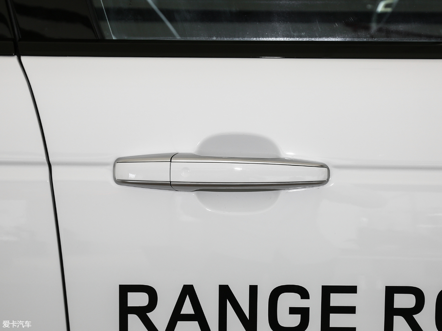 2018 3.0 V6 SC Vogue SE L