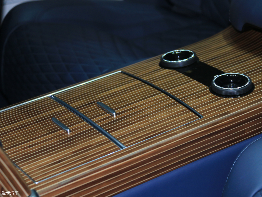 2018��� SV Coupe