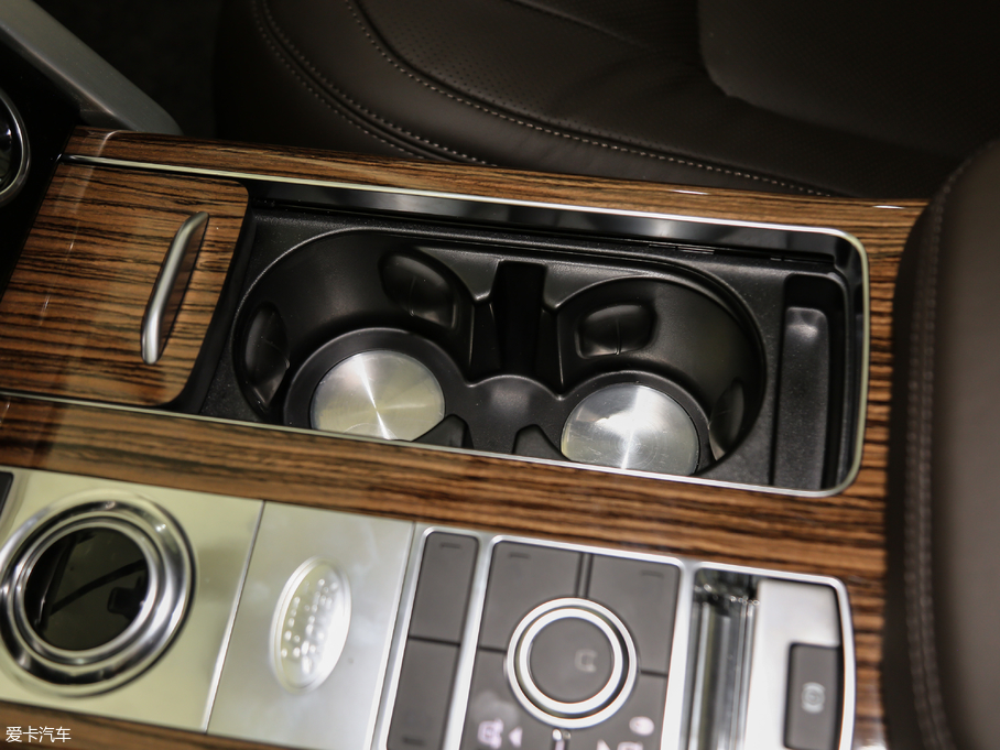 2018��� 3.0 V6 SC Vogue �������L��