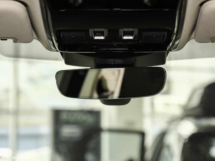 2018 3.0 V6 SC Vogue L