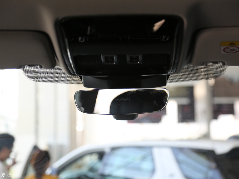 2018 3.0 V6 SC Vogue L