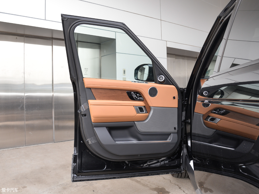 2018 3.0 V6 SC AB 焓(chung)L