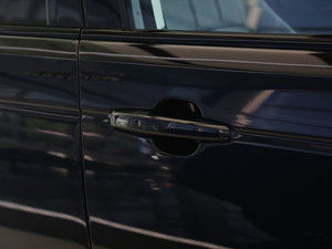 2018款3.0 V6 SC Vogue 传世加长版 细节外观