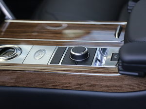 20183.0 V6 SC Vogue L п؅^