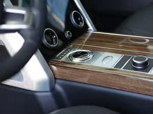 20183.0 V6 SC Vogue L п؅^