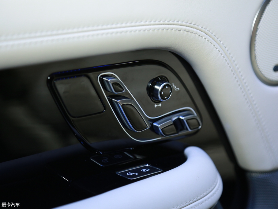 2018Դ PHEV P400e