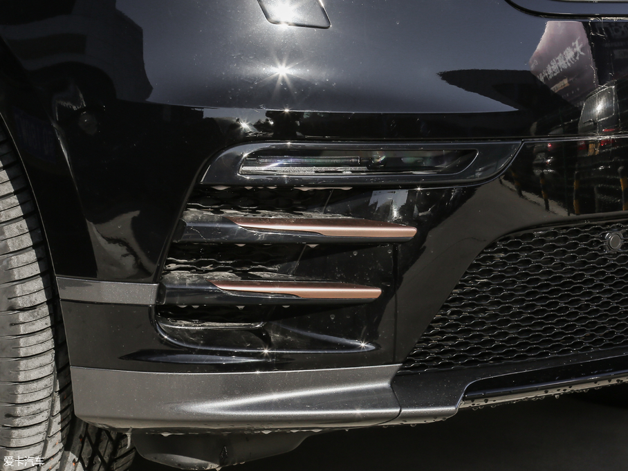 2018} P380 R-DYNAMIC S