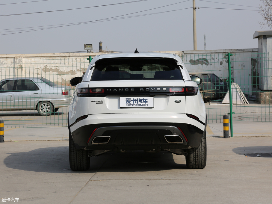 2018} P380 R-DYNAMIC SE