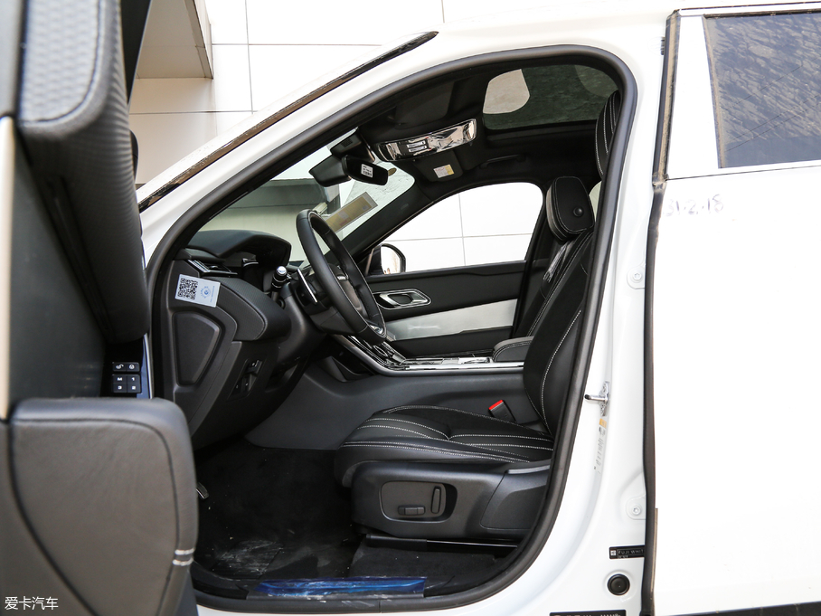 2018} P380 R-DYNAMIC SE