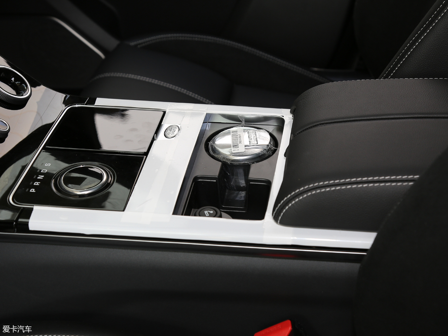 2018} P380 R-DYNAMIC SE