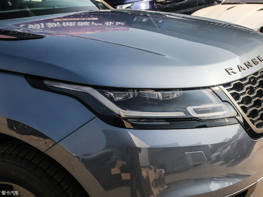 2018} P300 S R-DYNAMIC