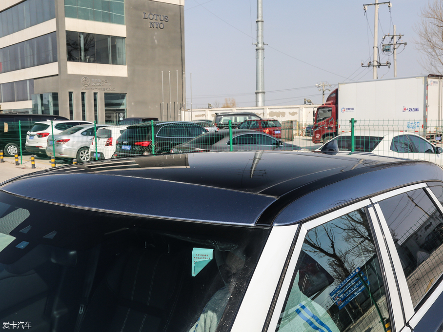 2018} P300 S R-DYNAMIC