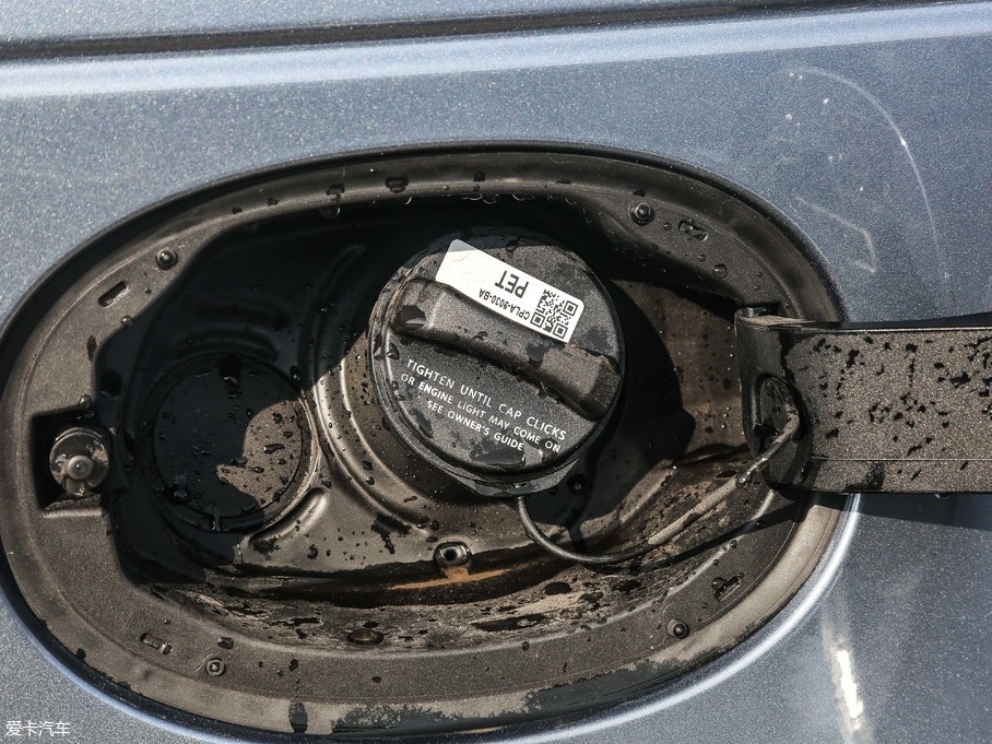 2018} P300 S R-DYNAMIC