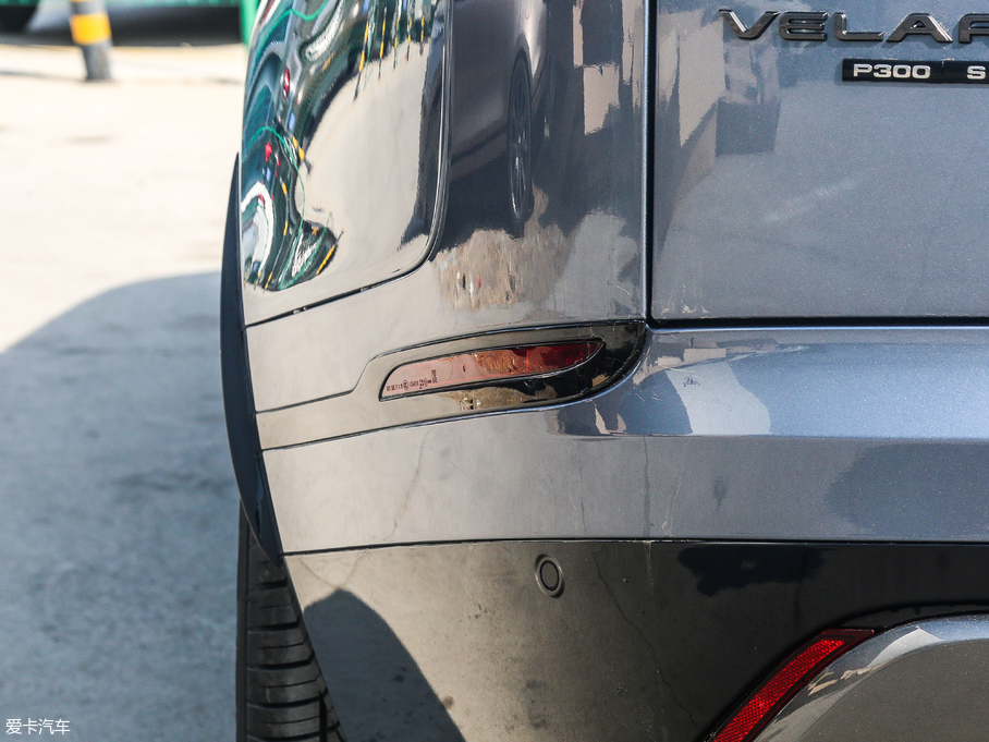 2018} P300 S R-DYNAMIC