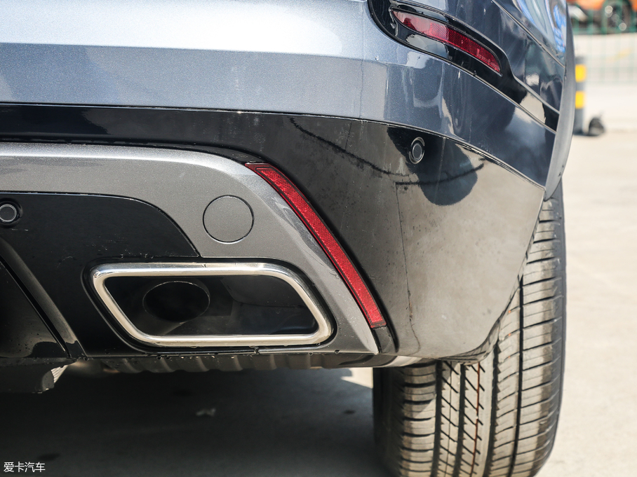 2018} P300 S R-DYNAMIC