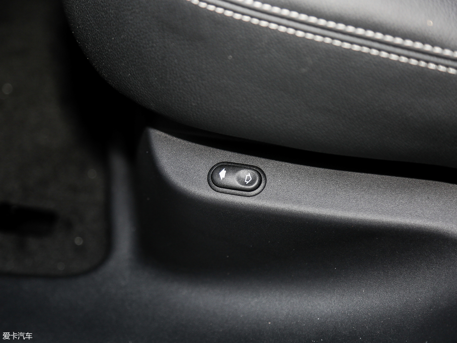 2018} P300 S R-DYNAMIC