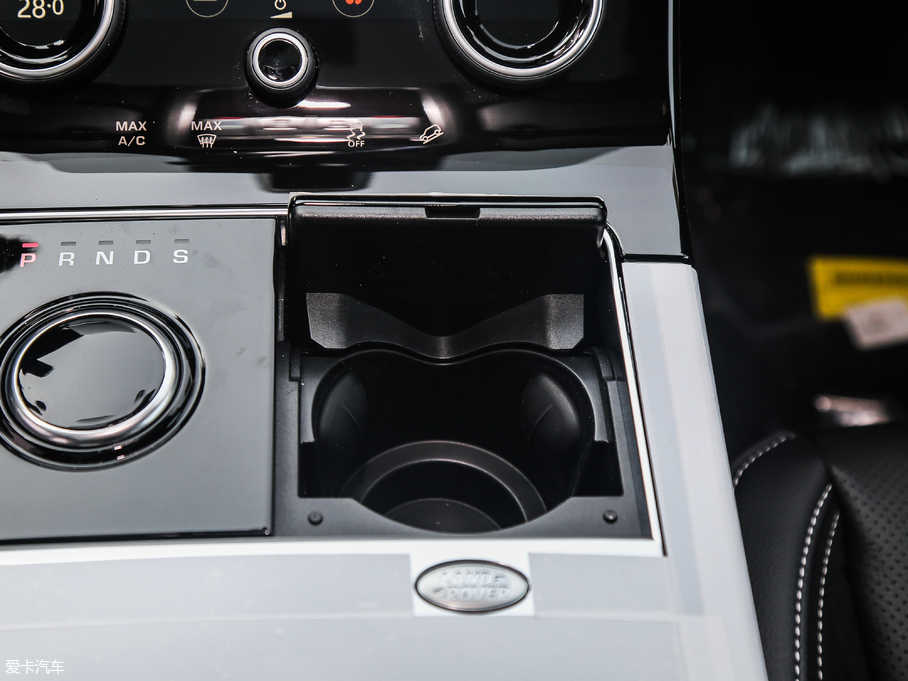 2018} P300 S R-DYNAMIC