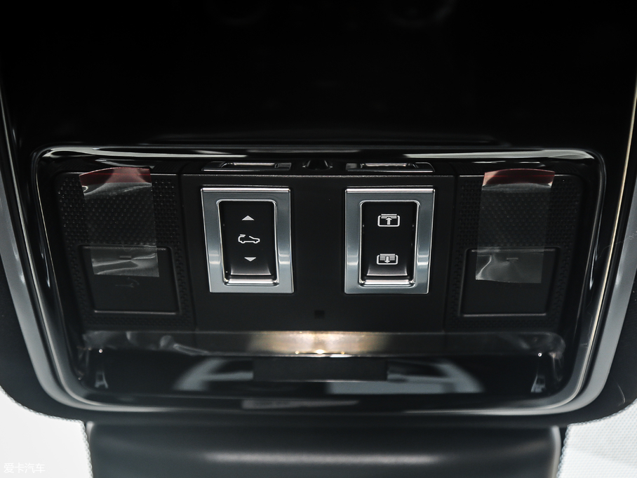 2018} P300 S R-DYNAMIC