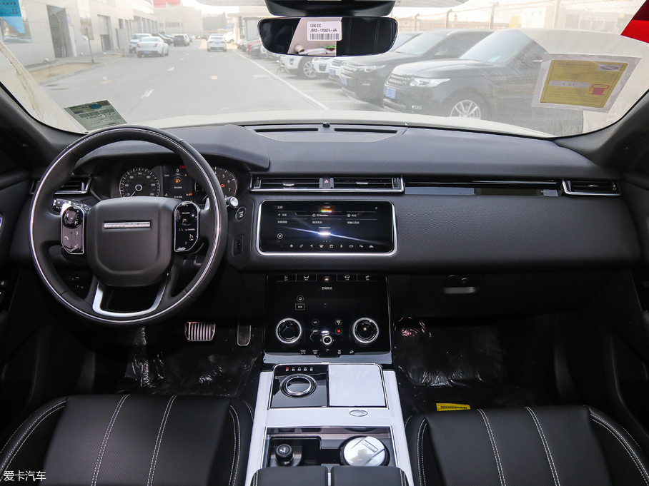 2018} P300 S R-DYNAMIC