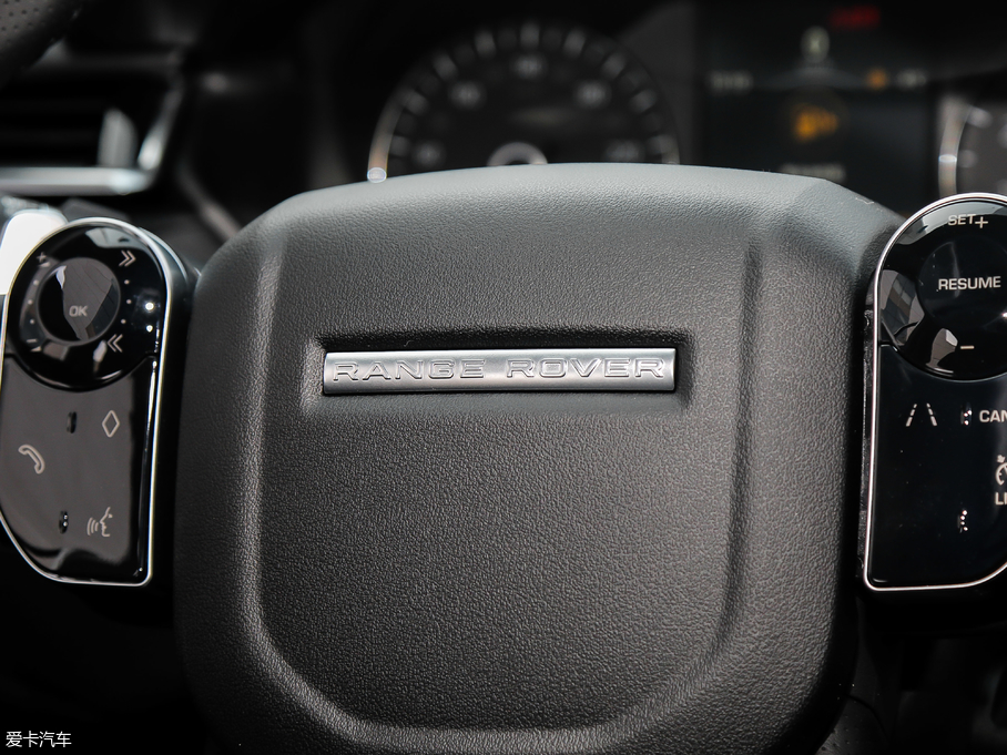 2018} P300 S R-DYNAMIC