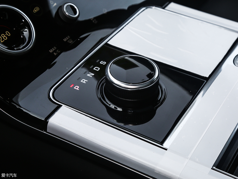 2018} P300 S R-DYNAMIC