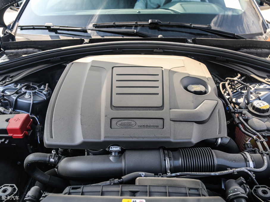 2018} P300 S R-DYNAMIC