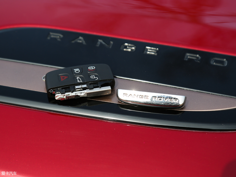 2018} P380 R-DYNAMIC HSE