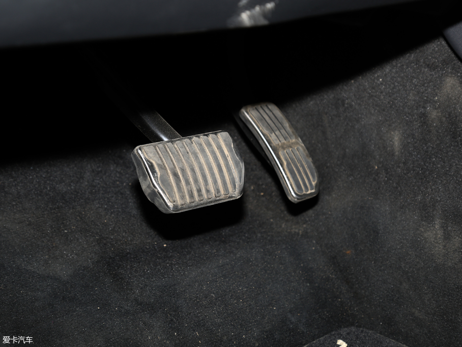 2018} P380 R-DYNAMIC HSE