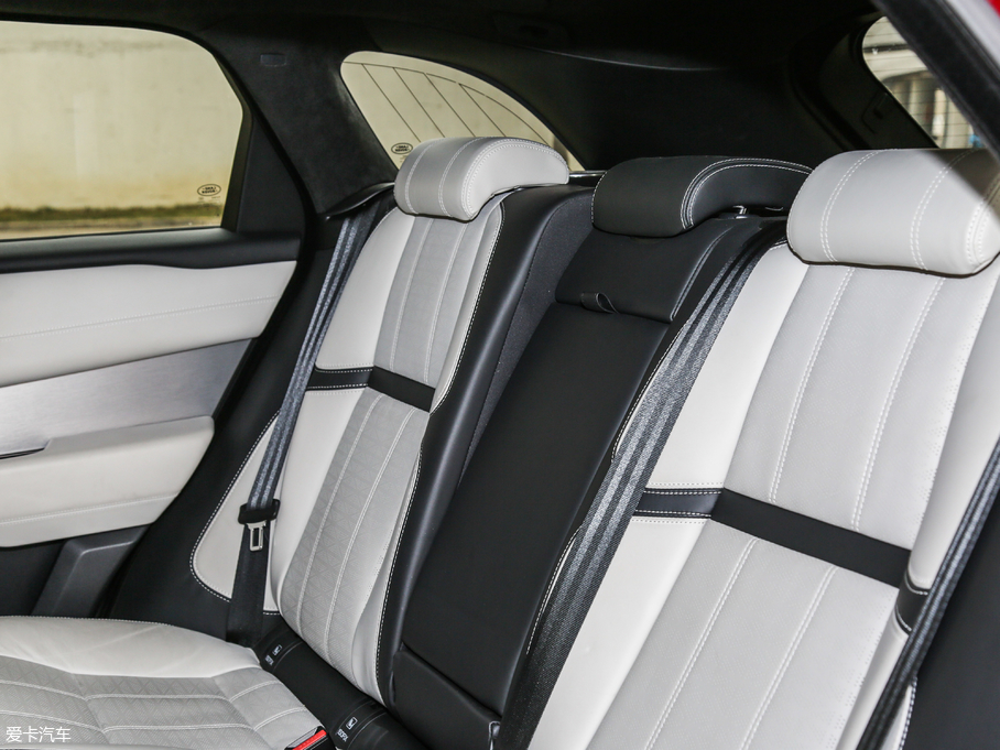 2018} P380 R-DYNAMIC HSE