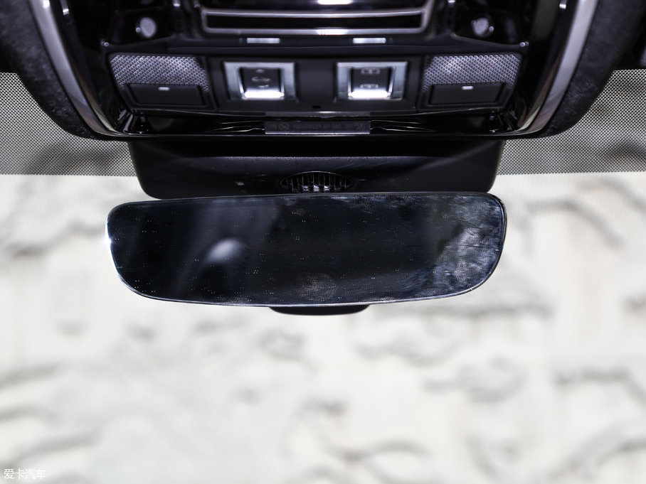 2018} P380 R-DYNAMIC HSE