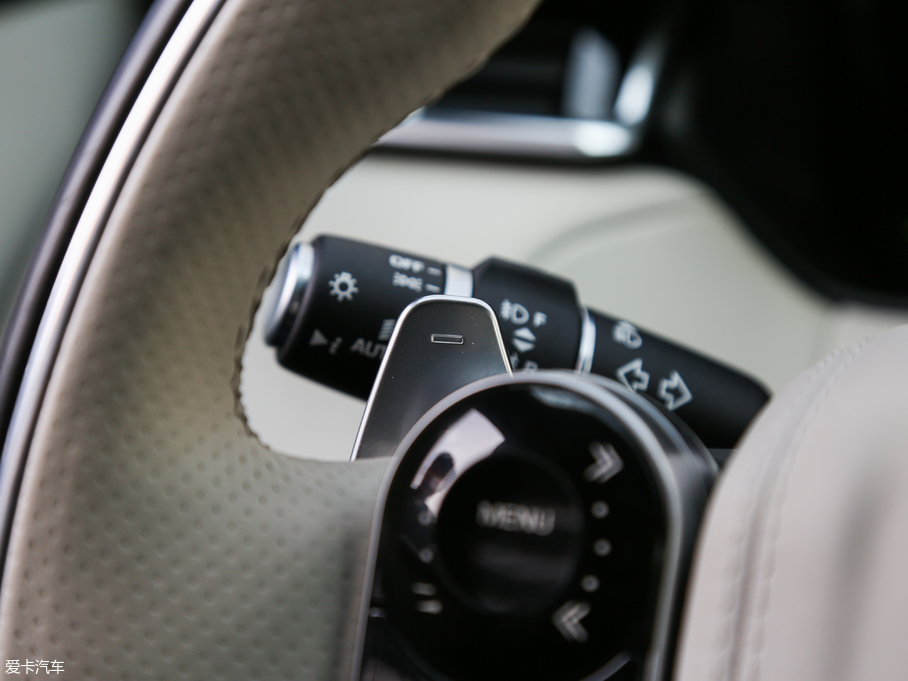 2018} P380 R-DYNAMIC HSE