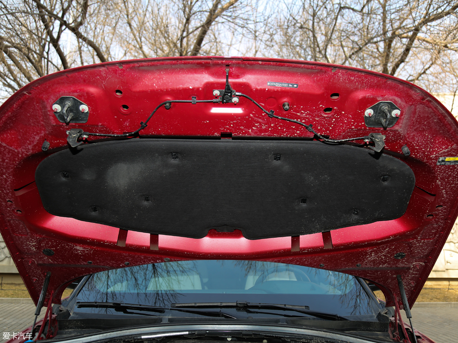 2018} P380 R-DYNAMIC HSE