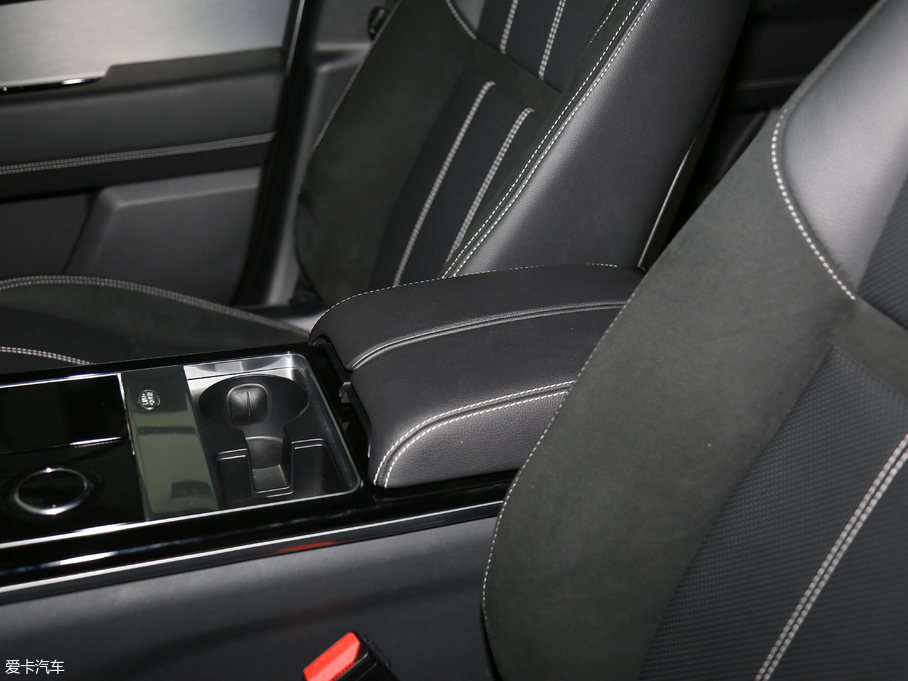 2018} P380 R-DYNAMIC HSE