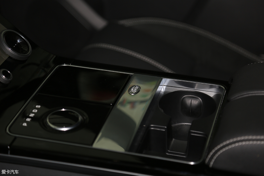 2018} P380 R-DYNAMIC HSE