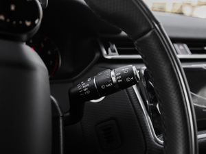 2018P380 R-DYNAMIC S п؅^