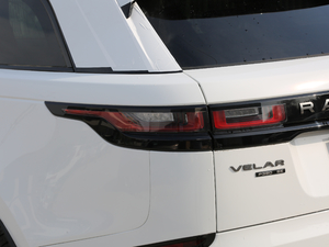 2018P380 R-DYNAMIC SE (x)(ji)^