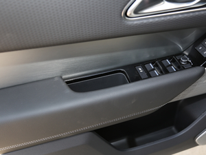 2018P380 R-DYNAMIC SE g