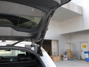 2018P380 R-DYNAMIC SE g